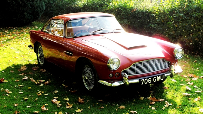 Aston Martin DB4 Aston Martin DB4