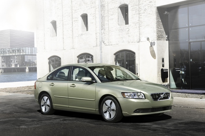Volvo S40 T5 Kinetic Geartronic Volvo S40 T5 Kinetic Geartronic