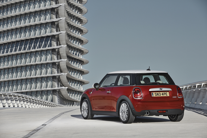 MINI (BMW) MINI 3 MINI (BMW) MINI 3