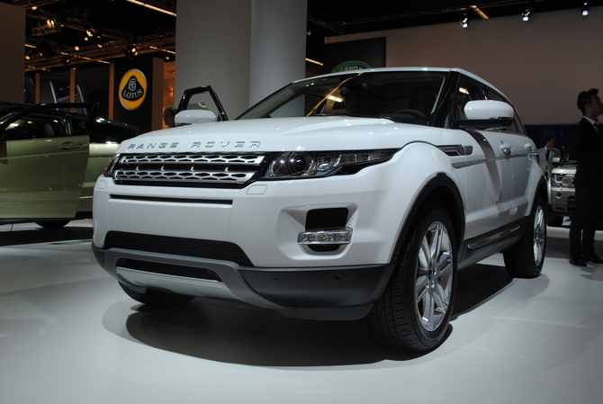 Land Rover Evoque SD4 2.2 Pure 4WD Automatic Land Rover Evoque SD4 2.2 Pure 4WD Automatic