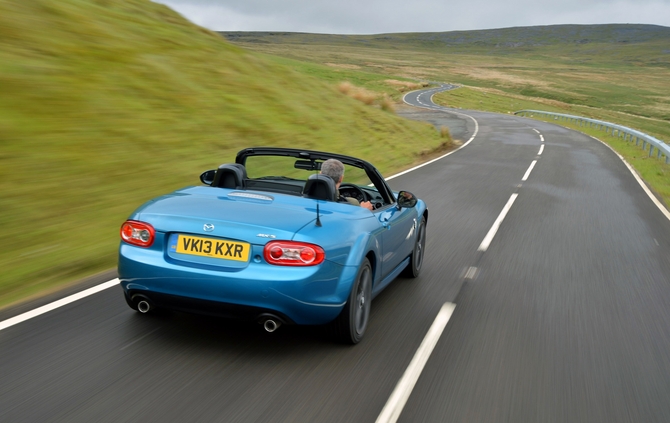 Mazda MX-5 2.0i Sport Graphite Mazda MX-5 2.0i Sport Graphite