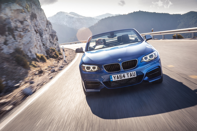 BMW M235i xDrive Cabrio BMW M235i xDrive Cabrio