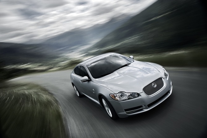 Jaguar XF 4.2 S/C Jaguar XF 4.2 S/C