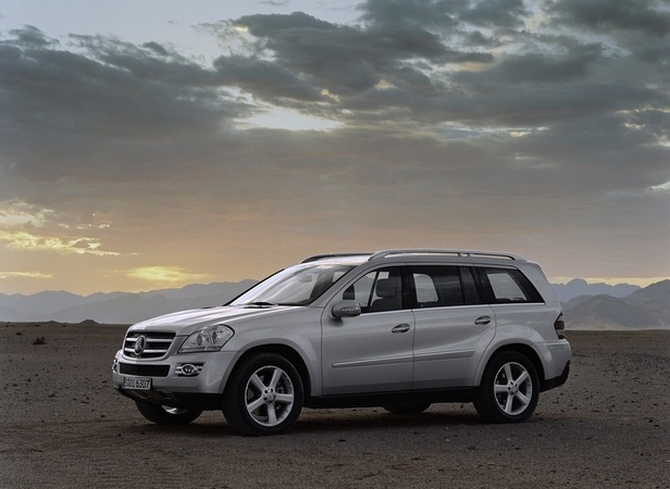 Mercedes-Benz GL 420 CDI 4MATIC Mercedes-Benz GL 420 CDI 4MATIC