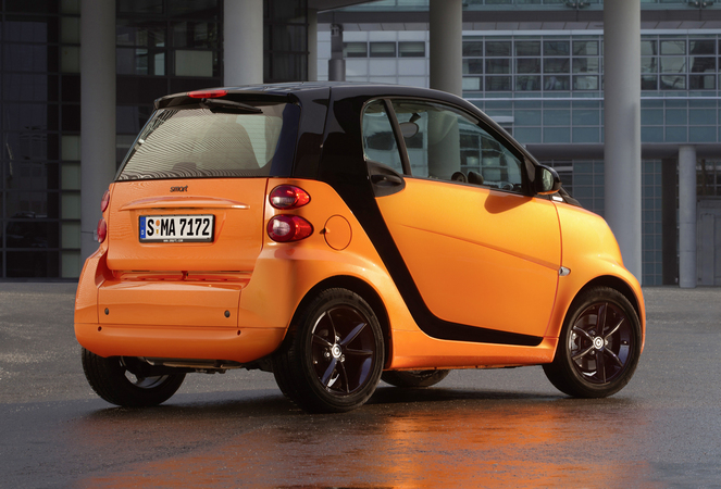 smart fortwo cabrio Night Orange smart fortwo cabrio Night Orange