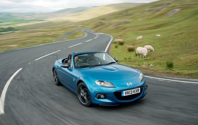 Mazda MX-5 2.0i Sport Graphite Mazda MX-5 2.0i Sport Graphite