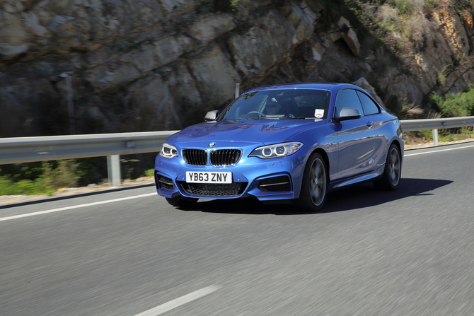 BMW 225d Coupé BMW 225d Coupé