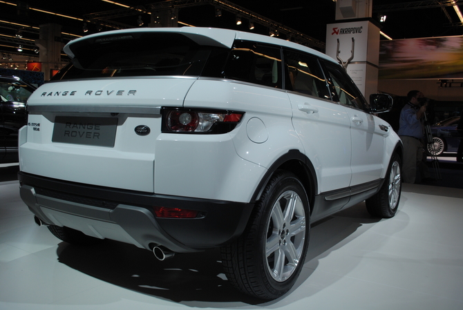 Land Rover Evoque SD4 2.2 Dynamic 4WD Automatic Land Rover Evoque SD4 2.2 Dynamic 4WD Automatic