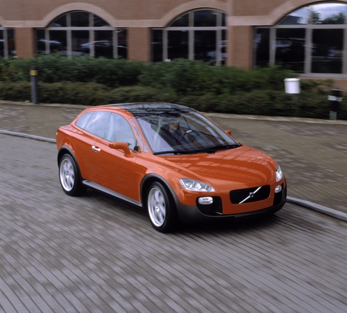 Carro foi baseado no Volvo Safety Concept Car de 2001 Carro foi baseado no Volvo Safety Concept Car de 2001