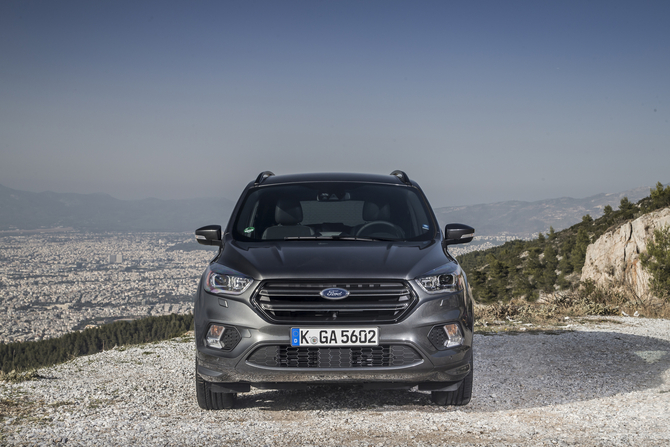 Ford Kuga ST-Line 2.0 TDCi 4x2 Ford Kuga ST-Line 2.0 TDCi 4x2