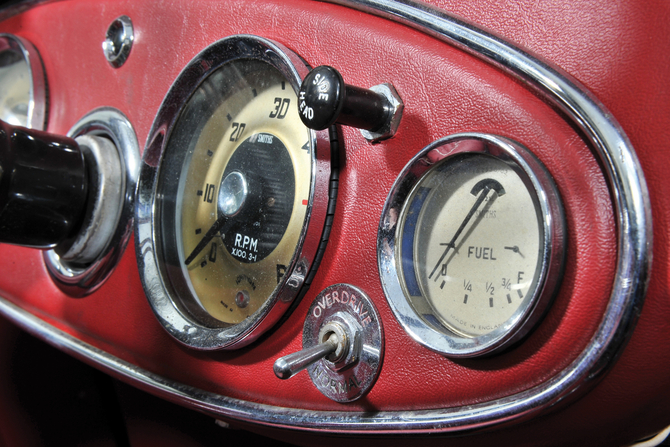 Austin-Healey 100-6 BN 4 Austin-Healey 100-6 BN 4