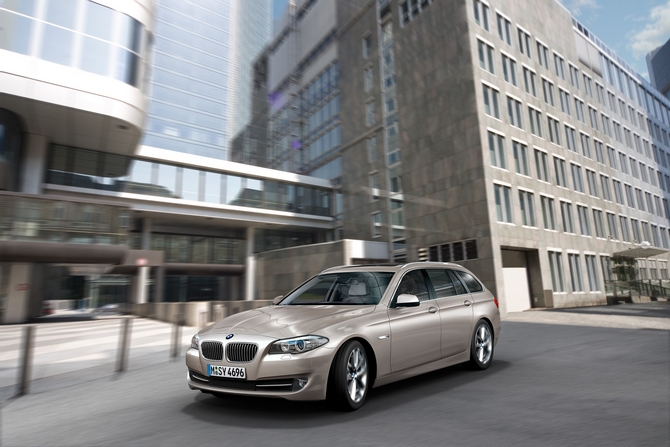 BMW 525d Touring Auto (F11) BMW 525d Touring Auto (F11)