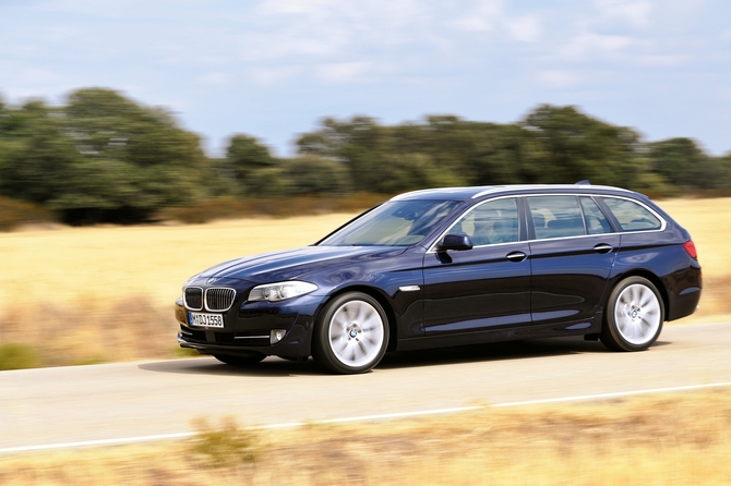 BMW 525d Touring (F11) BMW 525d Touring (F11)