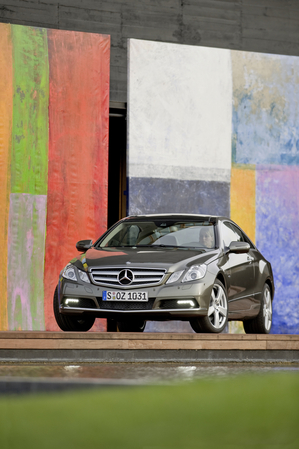 Mercedes-Benz E 220 CDI BlueEfficiency Coupé Avantgarde Mercedes-Benz E 220 CDI BlueEfficiency Coupé Avantgarde