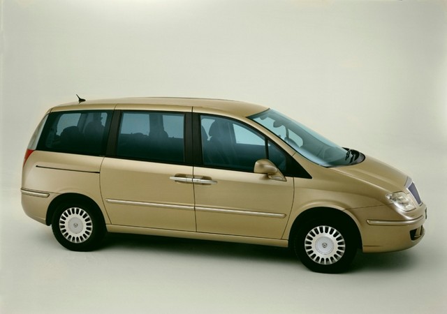 Lancia Phedra 2.0 JTD 16v 120cv Oro Lancia Phedra 2.0 JTD 16v 120cv Oro