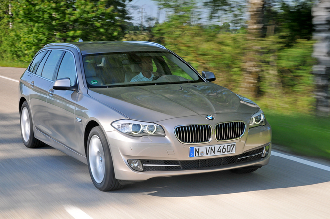 BMW 528i Touring Auto (F11) BMW 528i Touring Auto (F11)