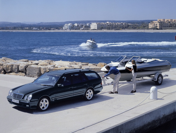Mercedes-Benz E 320 6V Mercedes-Benz E 320 6V