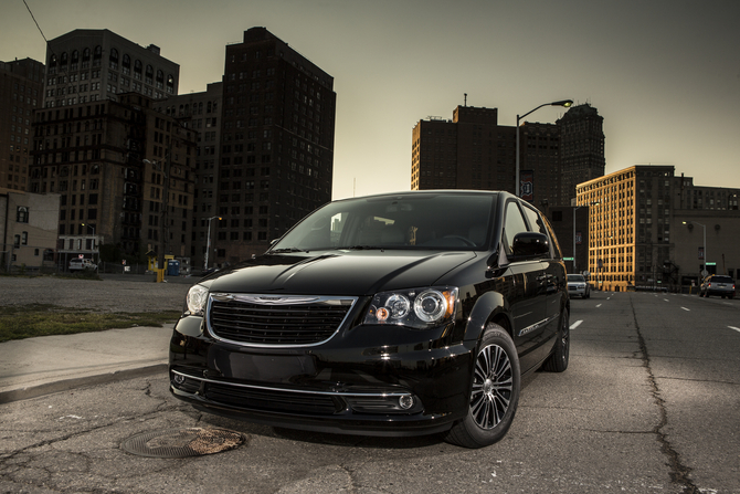 The S gets a dark chrome front and black trim The S gets a dark chrome front and black trim