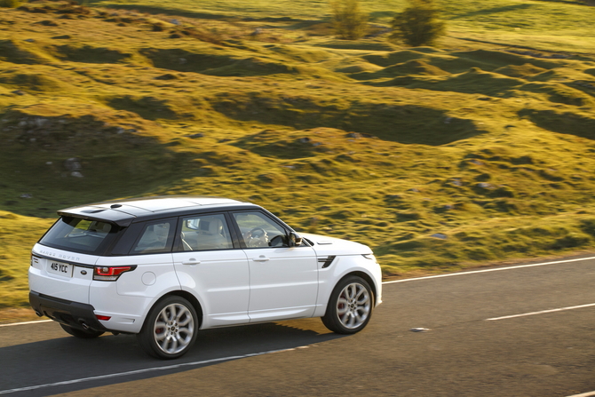 Land Rover Range Rover Sport 3.0 SDV6 Autobiography Dynamic Land Rover Range Rover Sport 3.0 SDV6 Autobiography Dynamic