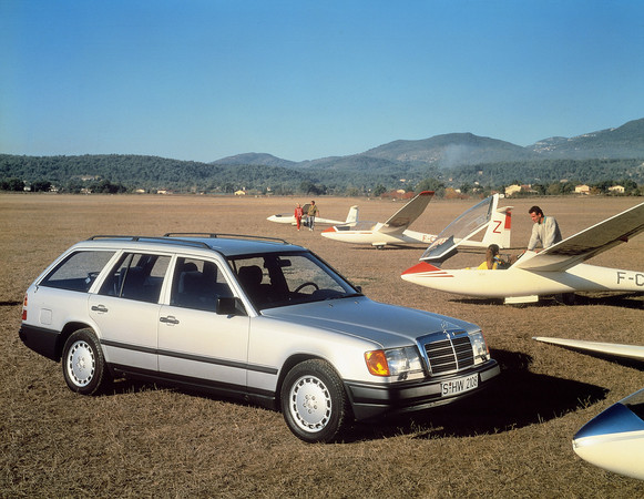 Mercedes-Benz 300 TE Mercedes-Benz 300 TE