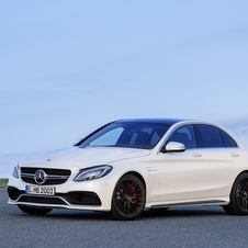The model is available with a new 4.0 litre biturbo engine