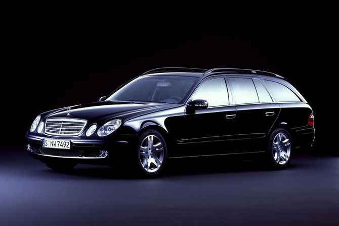Mercedes-Benz E 200 Kompressor Estate Mercedes-Benz E 200 Kompressor Estate