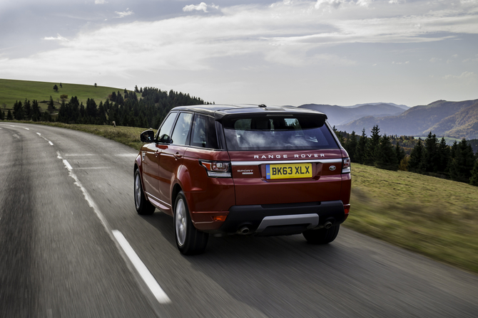Land Rover Range Rover Sport 3.0 SDV6 HSE Land Rover Range Rover Sport 3.0 SDV6 HSE