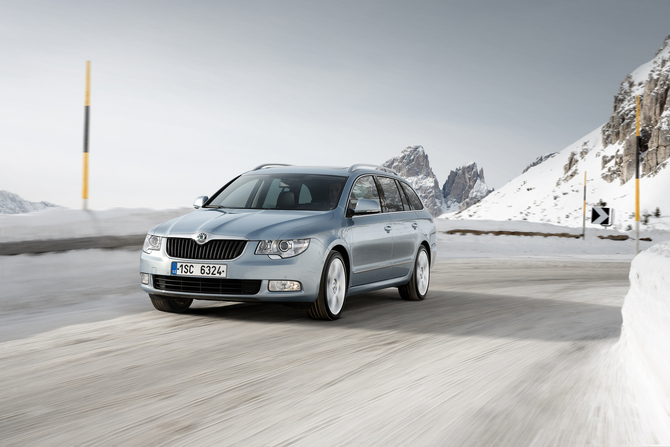 Skoda Superb Break 1.8I TSI 4x4 Ambition Skoda Superb Break 1.8I TSI 4x4 Ambition