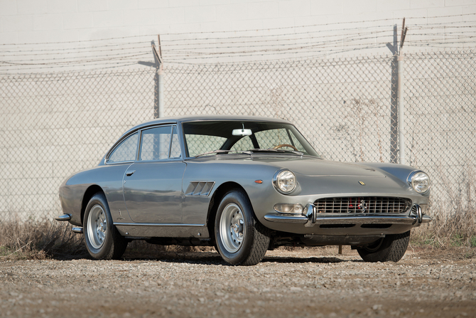 Ferrari 330 GT 2+2 Ferrari 330 GT 2+2