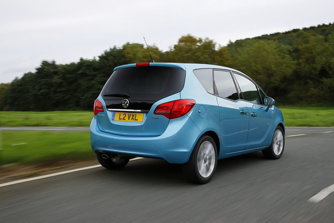 Vauxhall Meriva MPV 1.7 CDTi 100hp S (AC) Vauxhall Meriva MPV 1.7 CDTi 100hp S (AC)