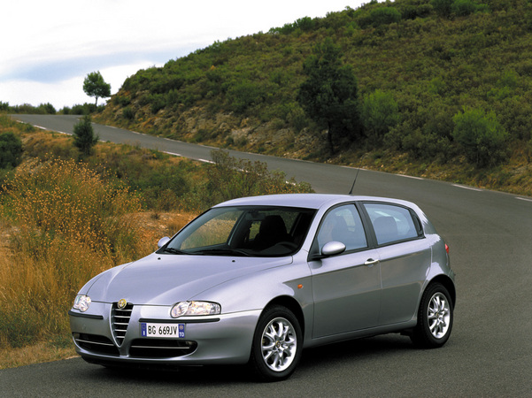 Alfa Romeo 147 1.9 JTDm 16v 150cv Distinctive Alfa Romeo 147 1.9 JTDm 16v 150cv Distinctive