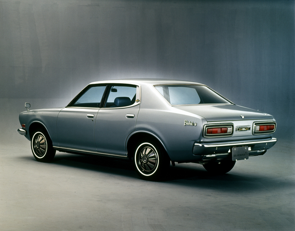 Nissan Bluebird U Sedan 1600GL Nissan Bluebird U Sedan 1600GL
