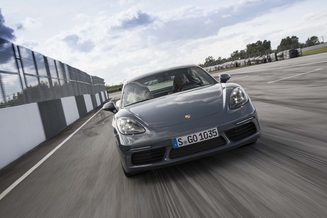 Porsche 718 Cayman S PDK Porsche 718 Cayman S PDK