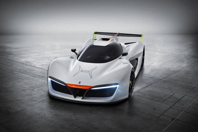 O H2 Speed está equipado com dois motores de competição elétricos alimentados por uma célula de combustível a hidrogénio O H2 Speed está equipado com dois motores de competição elétricos alimentados por uma célula de combustível a hidrogénio