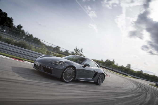 Porsche 718 Cayman S PDK Porsche 718 Cayman S PDK