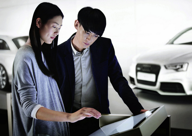 O Audi City pretende oferecer toda a informação disponível num concessionário tradicional, mas num espaço mais reduzido O Audi City pretende oferecer toda a informação disponível num concessionário tradicional, mas num espaço mais reduzido
