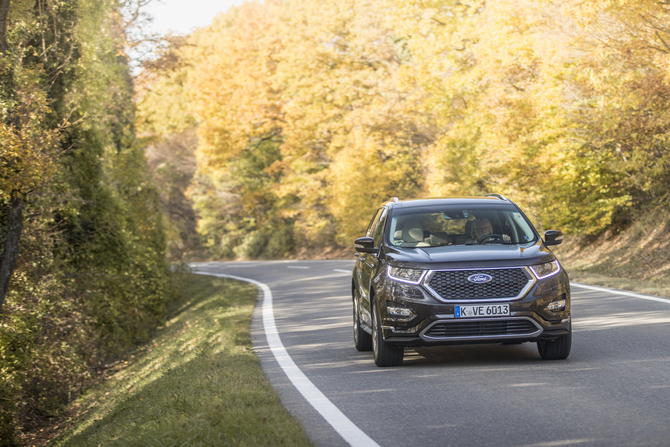 Ford Edge Vignale 2.0 TDCi AWD Ford Edge Vignale 2.0 TDCi AWD