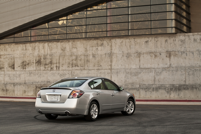 Nissan Altima 3.5 SR Nissan Altima 3.5 SR
