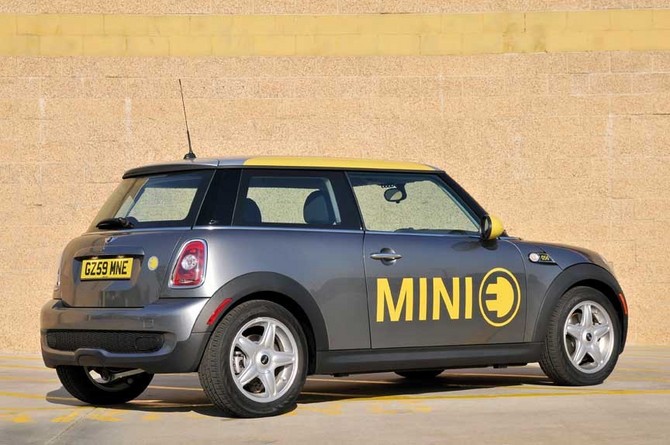 MINI trial Electric Vehicles in the UK MINI trial Electric Vehicles in the UK