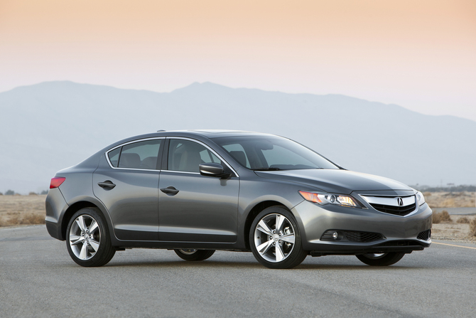 Acura apresenta o novo RLX e talvez a versão final do ILX Acura apresenta o novo RLX e talvez a versão final do ILX