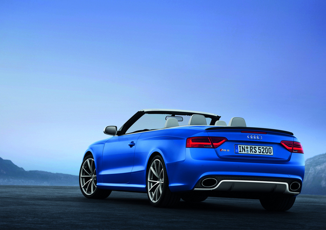 O RS5 Cabriolet atinge os 100km/h em 4.9 segundos O RS5 Cabriolet atinge os 100km/h em 4.9 segundos