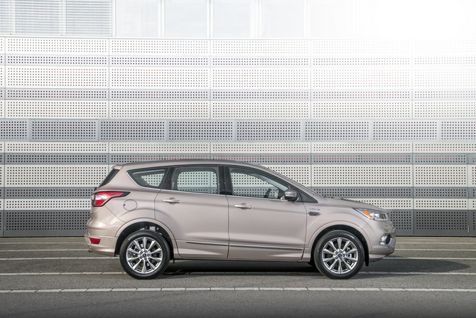 Ford Kuga Vignale 1.5 EcoBoost 4x4 Ford Kuga Vignale 1.5 EcoBoost 4x4