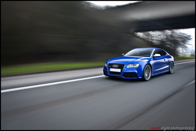 Autoviva's Facebook Avatar Photo Contest - August 2011 Autoviva's Facebook Avatar Photo Contest - August 2011