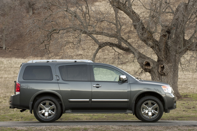 Nissan Armada Platinum 4X2 Nissan Armada Platinum 4X2