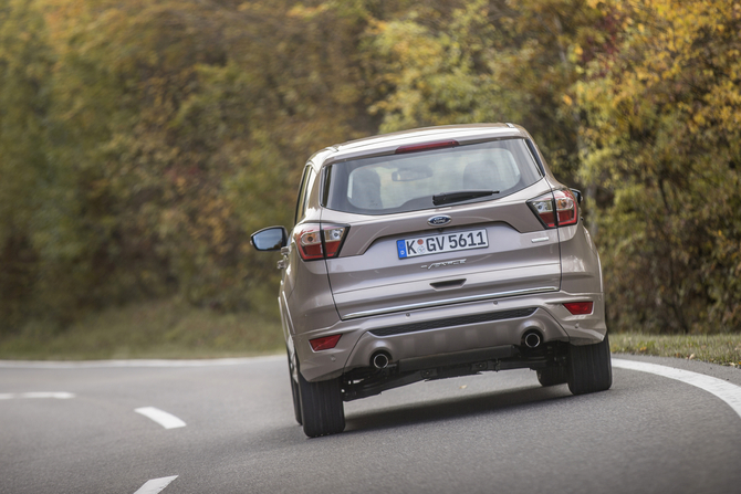 Ford Kuga Vignale 2.0 TDCi 4x4 Ford Kuga Vignale 2.0 TDCi 4x4