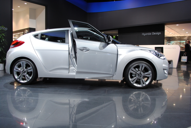 Hyundai Veloster Hyundai Veloster