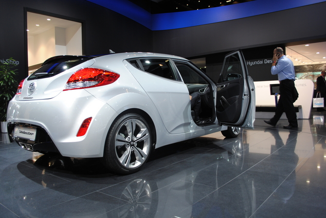 Hyundai Veloster Hyundai Veloster