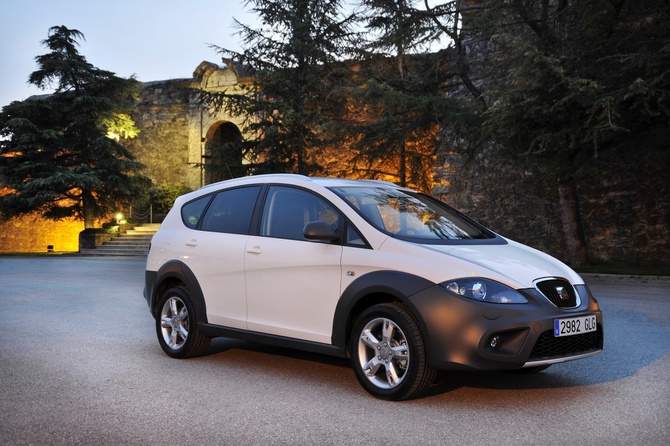Seat Altea Freetrack 2.0 TDI CR DPF 4 (09) Seat Altea Freetrack 2.0 TDI CR DPF 4 (09)
