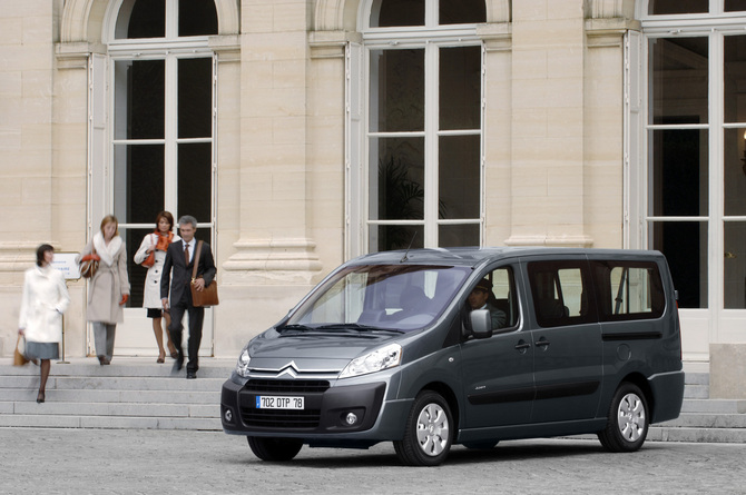 Citroën Jumpy Combi Vidrada L1H1 HDI 120 Luxo Citroën Jumpy Combi Vidrada L1H1 HDI 120 Luxo