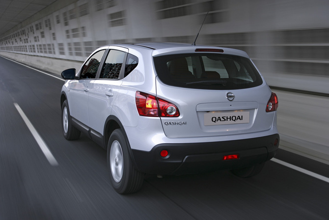 Nissan Qashqai 2.0dCi 4x4 Tekna Premium + Pele Nissan Qashqai 2.0dCi 4x4 Tekna Premium + Pele